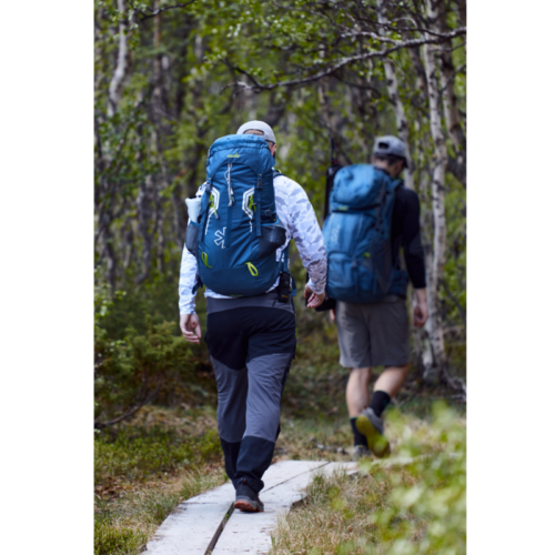 Seljakott Norfin ADVENTURE 45 matkal
